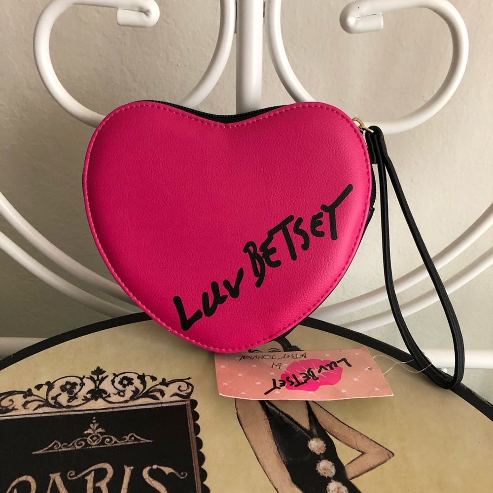 Pair of Betsey Johnson wristlets - Picture 9 of 11